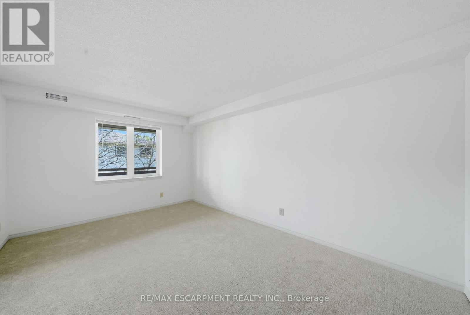 #303 416 LIMERIDGE ROAD - 18