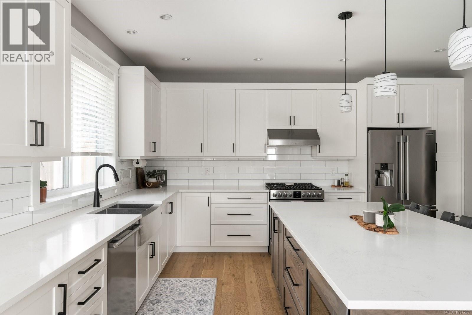 1024 Deltana Ave - 13