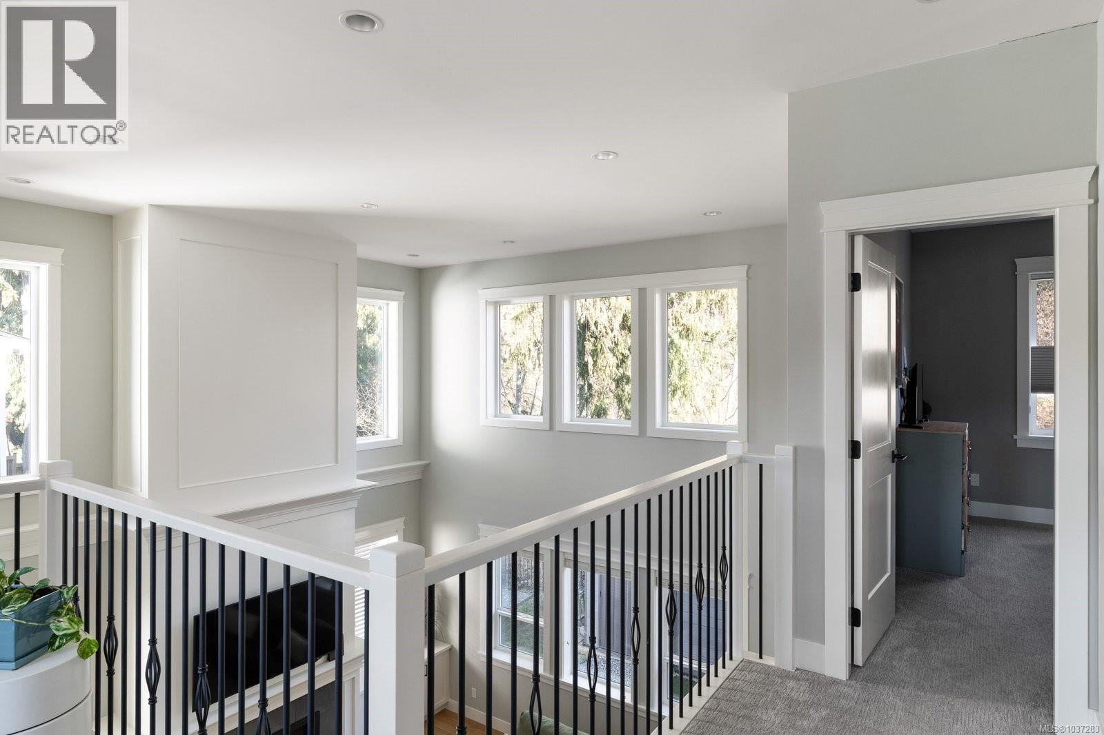 1024 Deltana Ave - 34