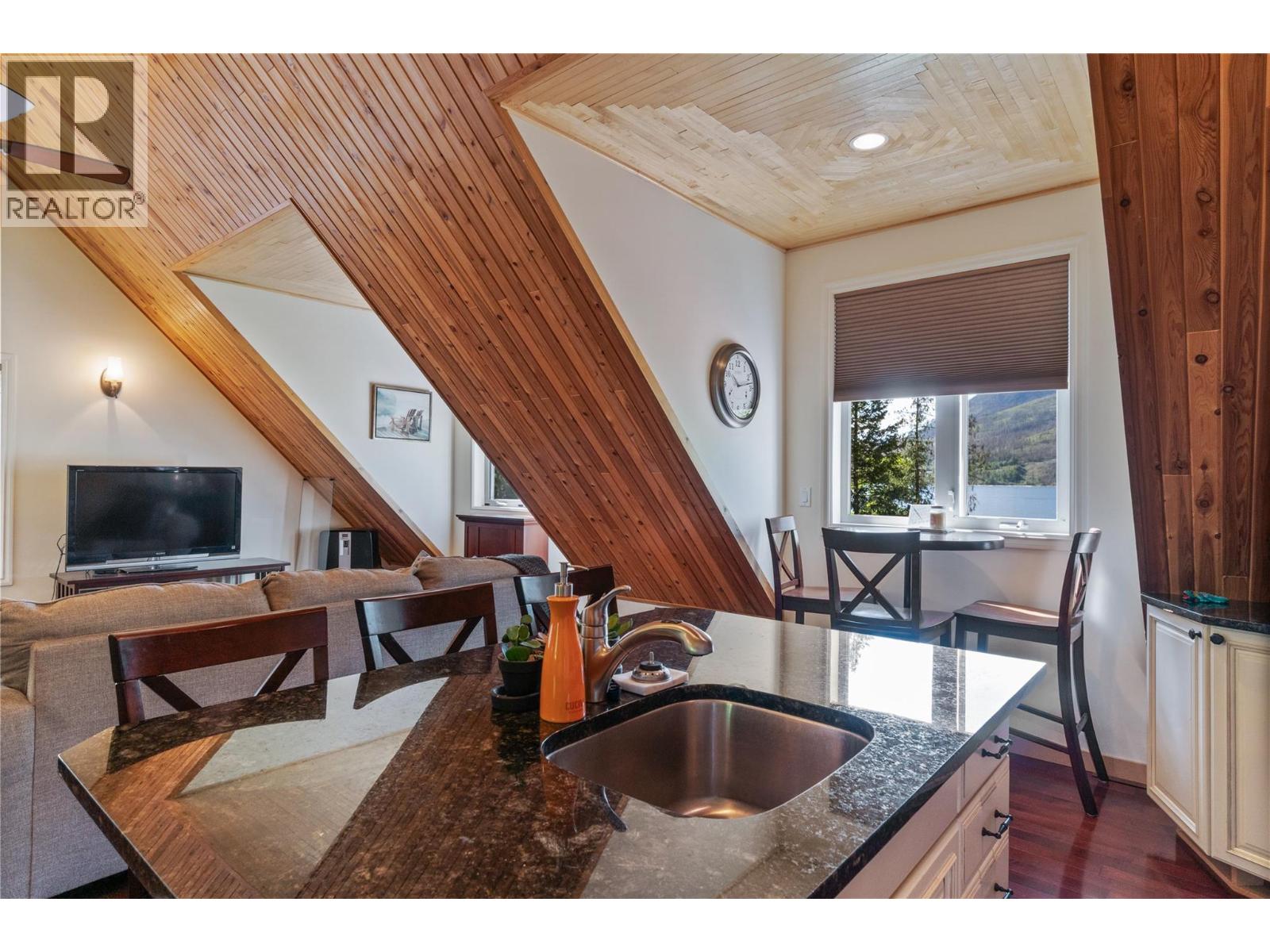 #20 2900 Rawson Road - 32