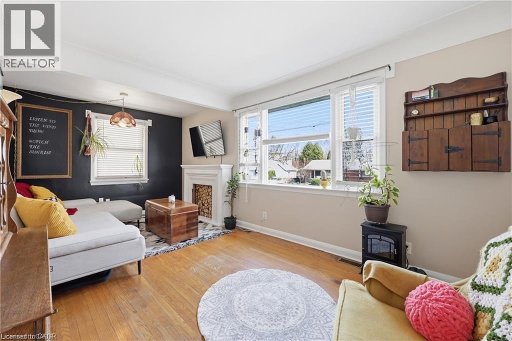 20 PEEL Street S - 29