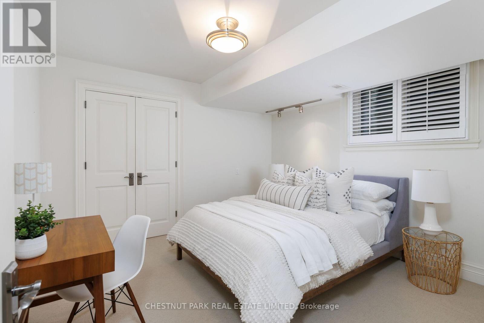7 STRATHGOWAN CRESCENT - 43
