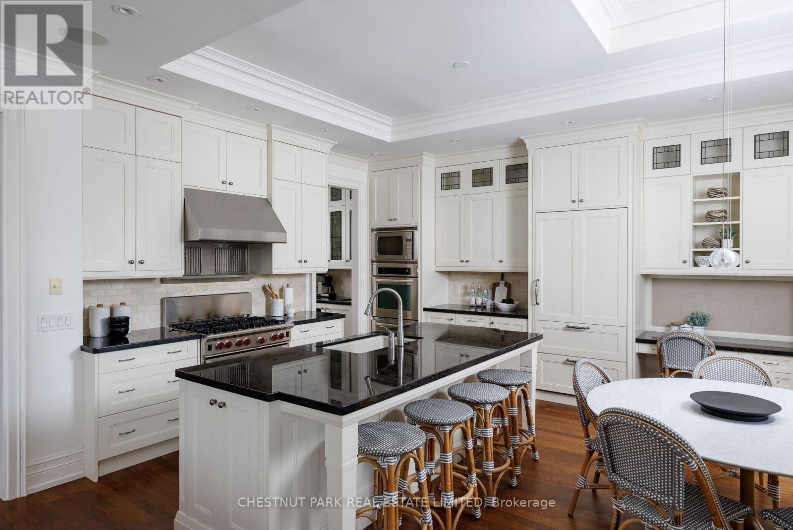 7 STRATHGOWAN CRESCENT - 9