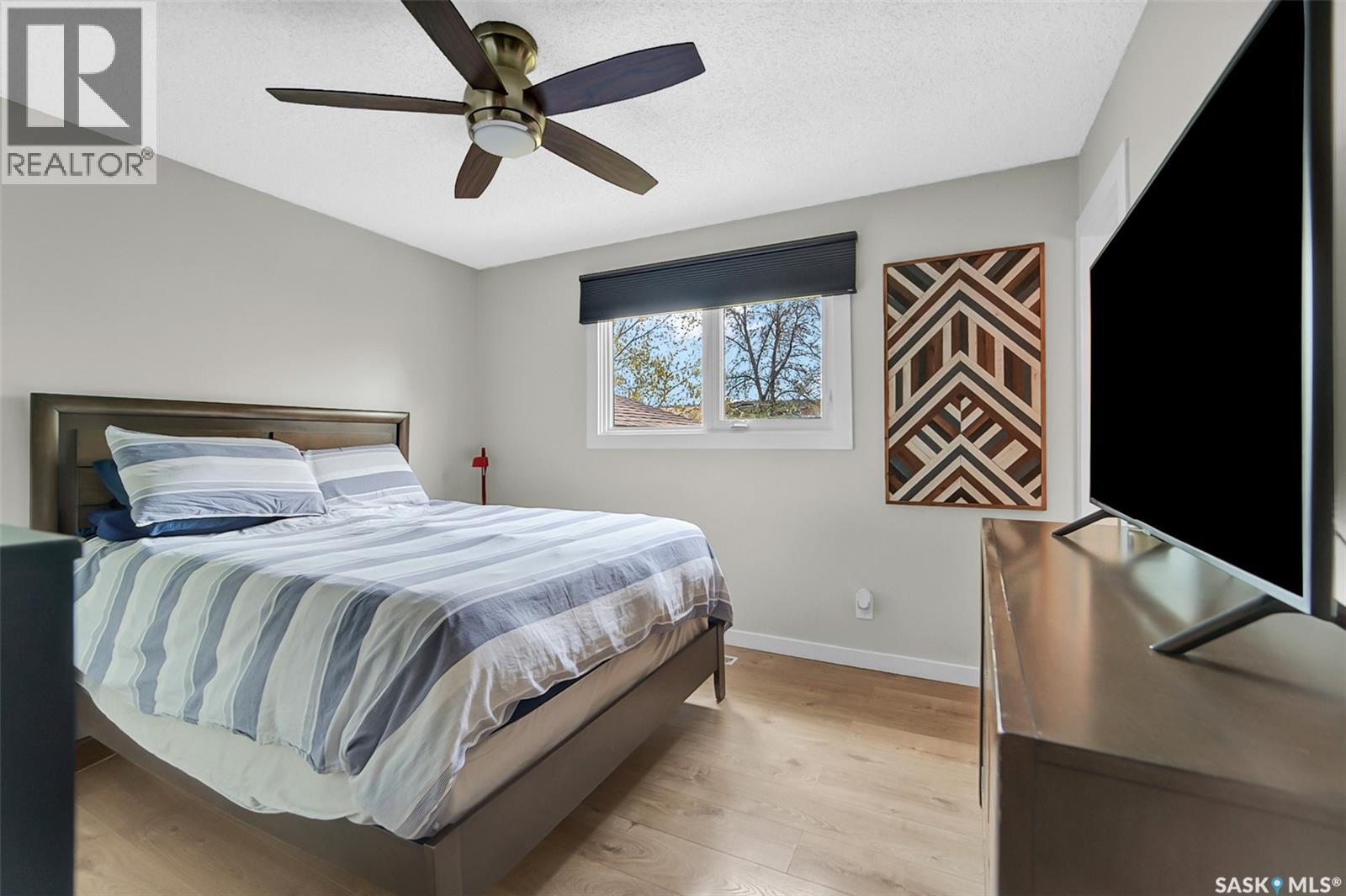 223 Penryn CRESCENT - 21