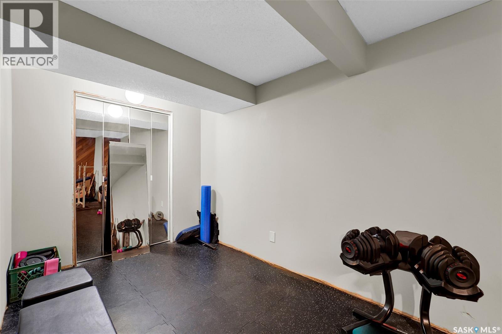 223 Penryn CRESCENT - 34