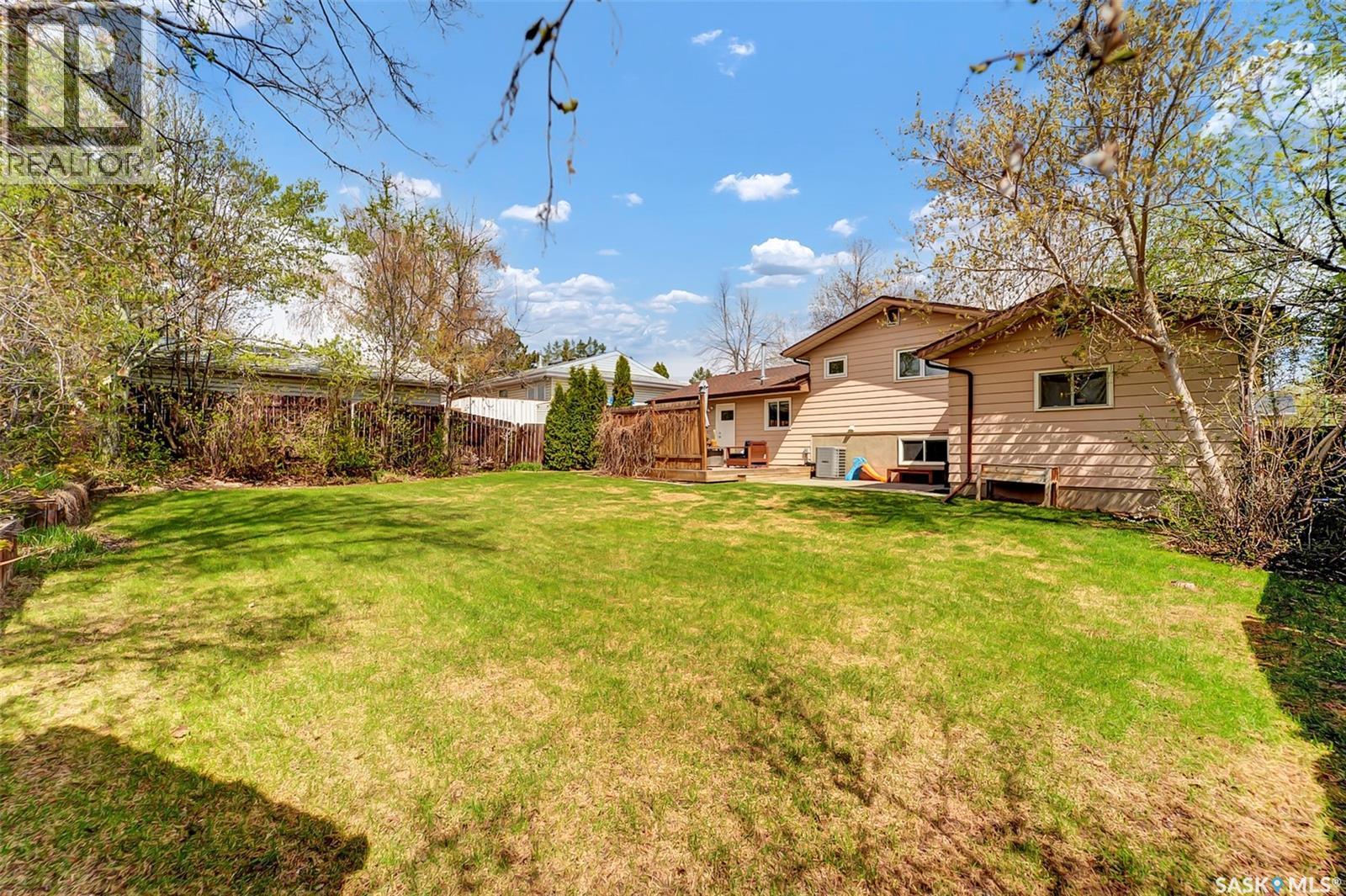223 Penryn CRESCENT - 43