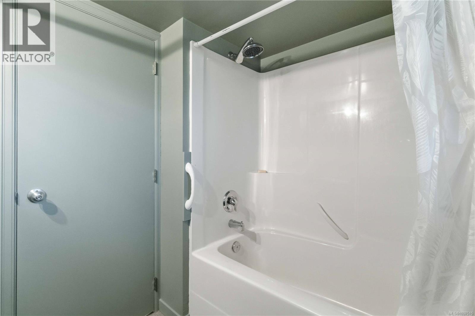 1541 McRae Ave - 29