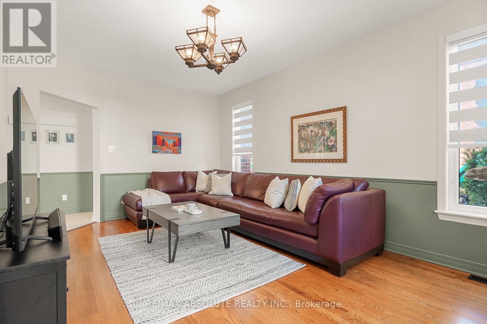 98 YOHO DRIVE - 24