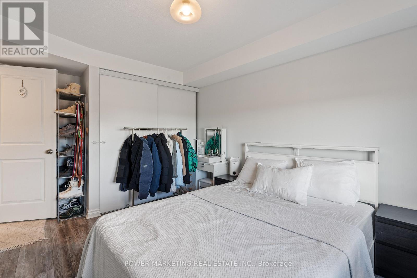 2 Bed, 2 Bath House for Sale in Ottawa – 8 – 2240 TENTH LINE ROAD, Ottawa – MLS# X13158840 - Image 16