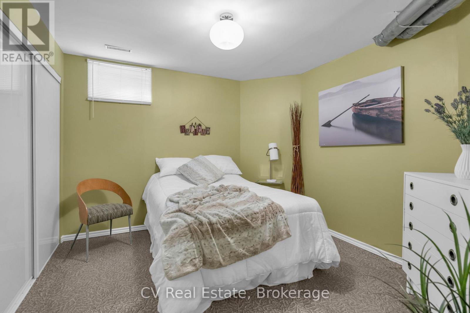 5 MCCUTCHEON COURT - 34
