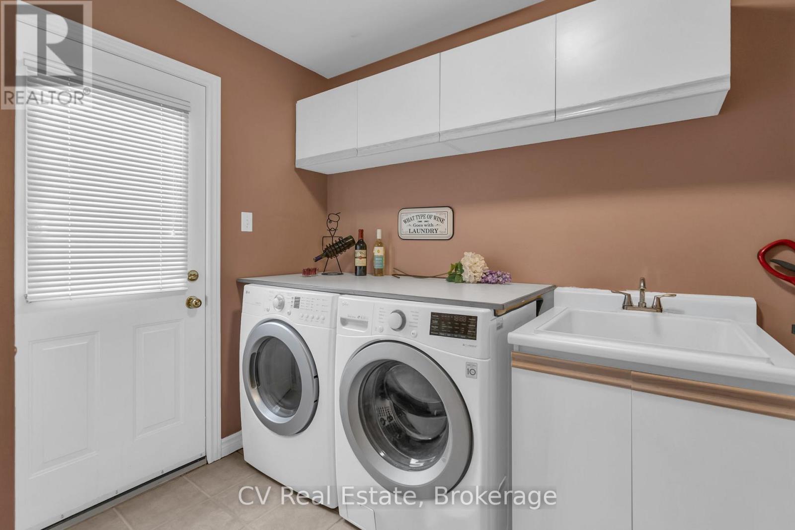 5 MCCUTCHEON COURT - 37