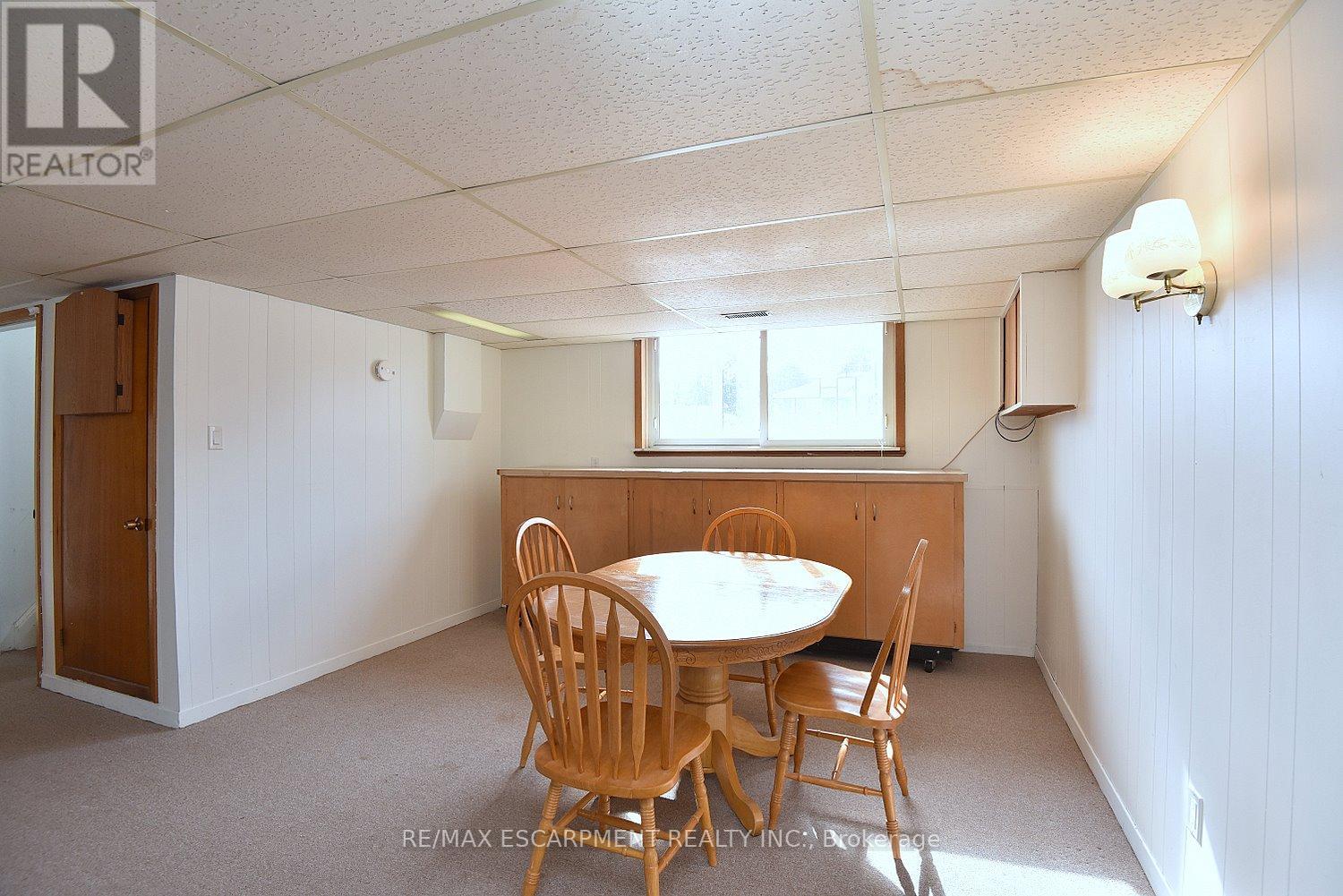 409 TENNYSON DRIVE - 12