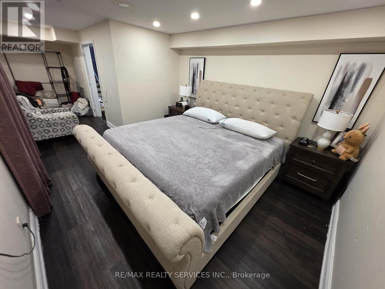 24 KINDLE COURT - 16
