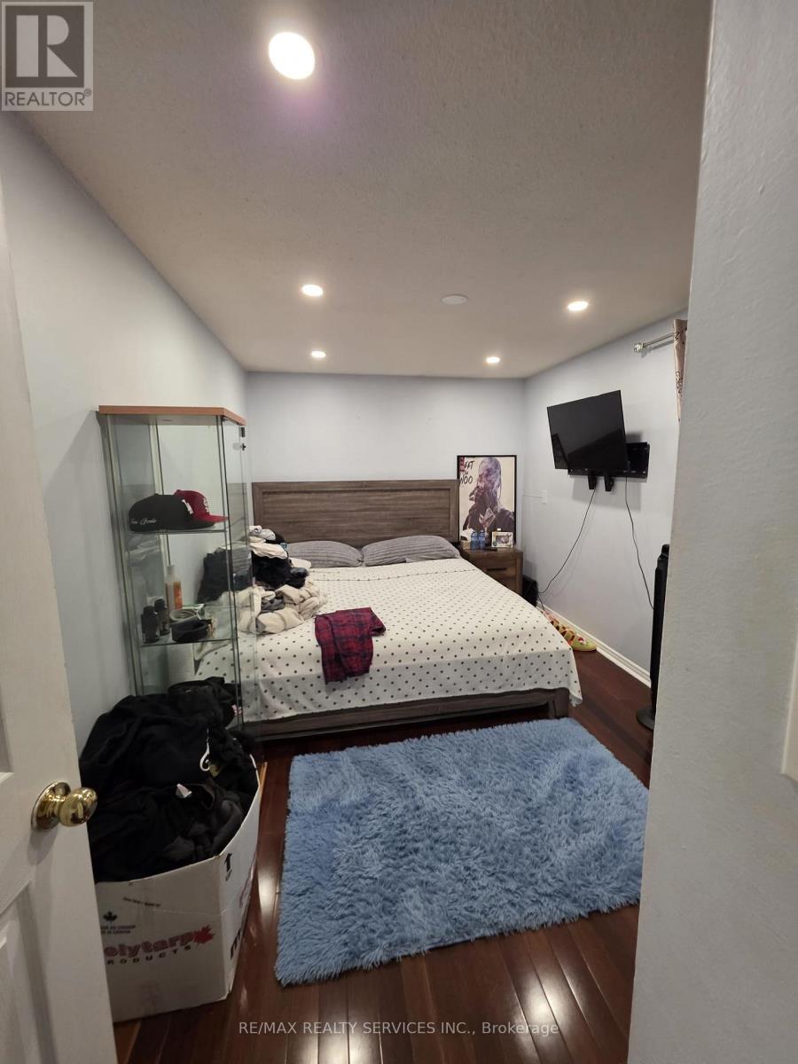 24 KINDLE COURT - 14