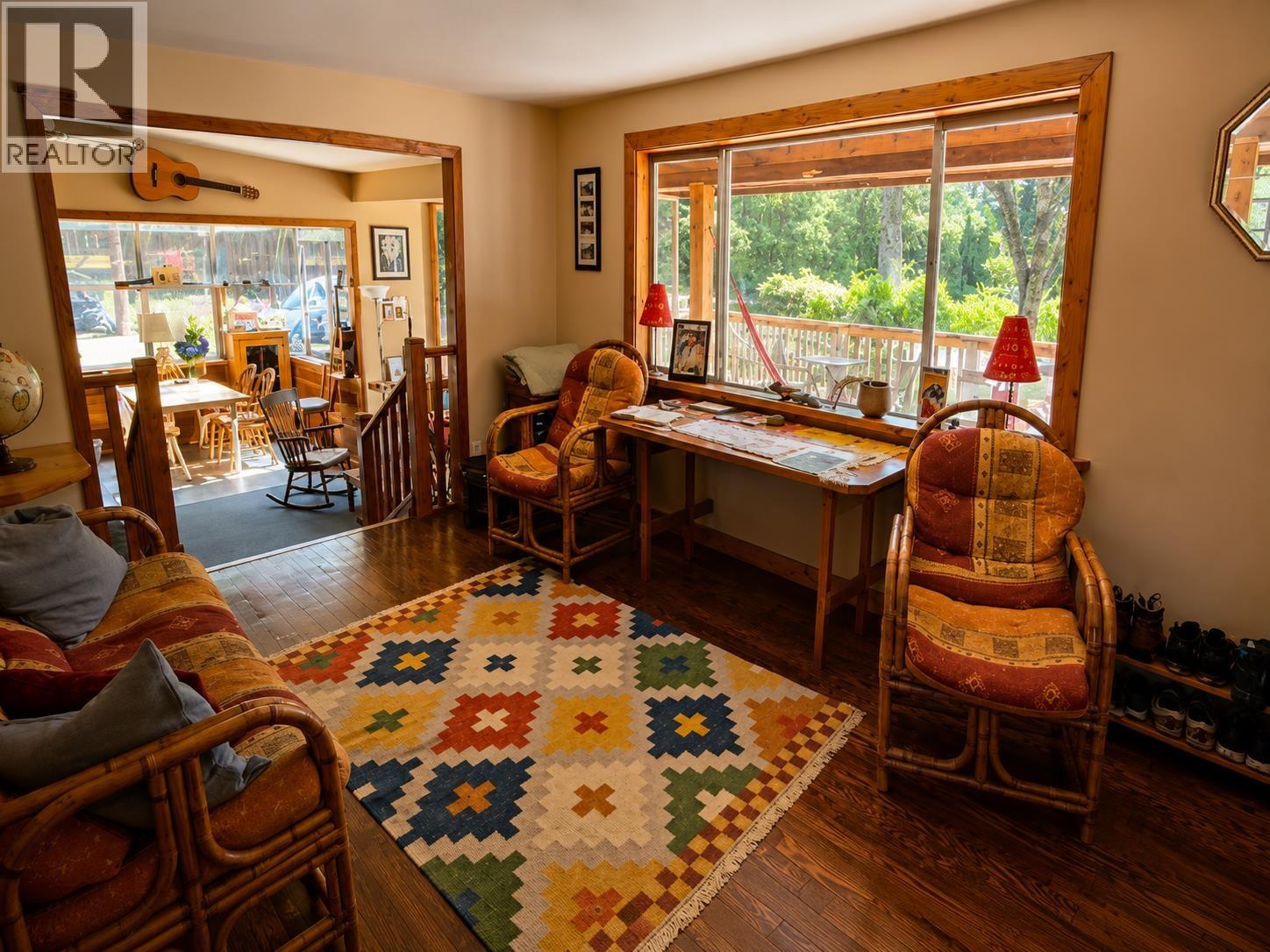 1261 ROBERTS CREEK ROAD, Roberts Creek