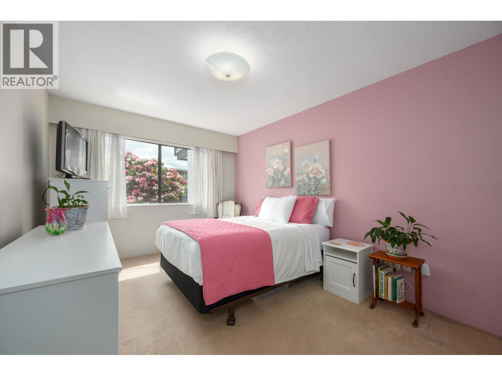 105 123 E 19TH STREET, North Vancouver