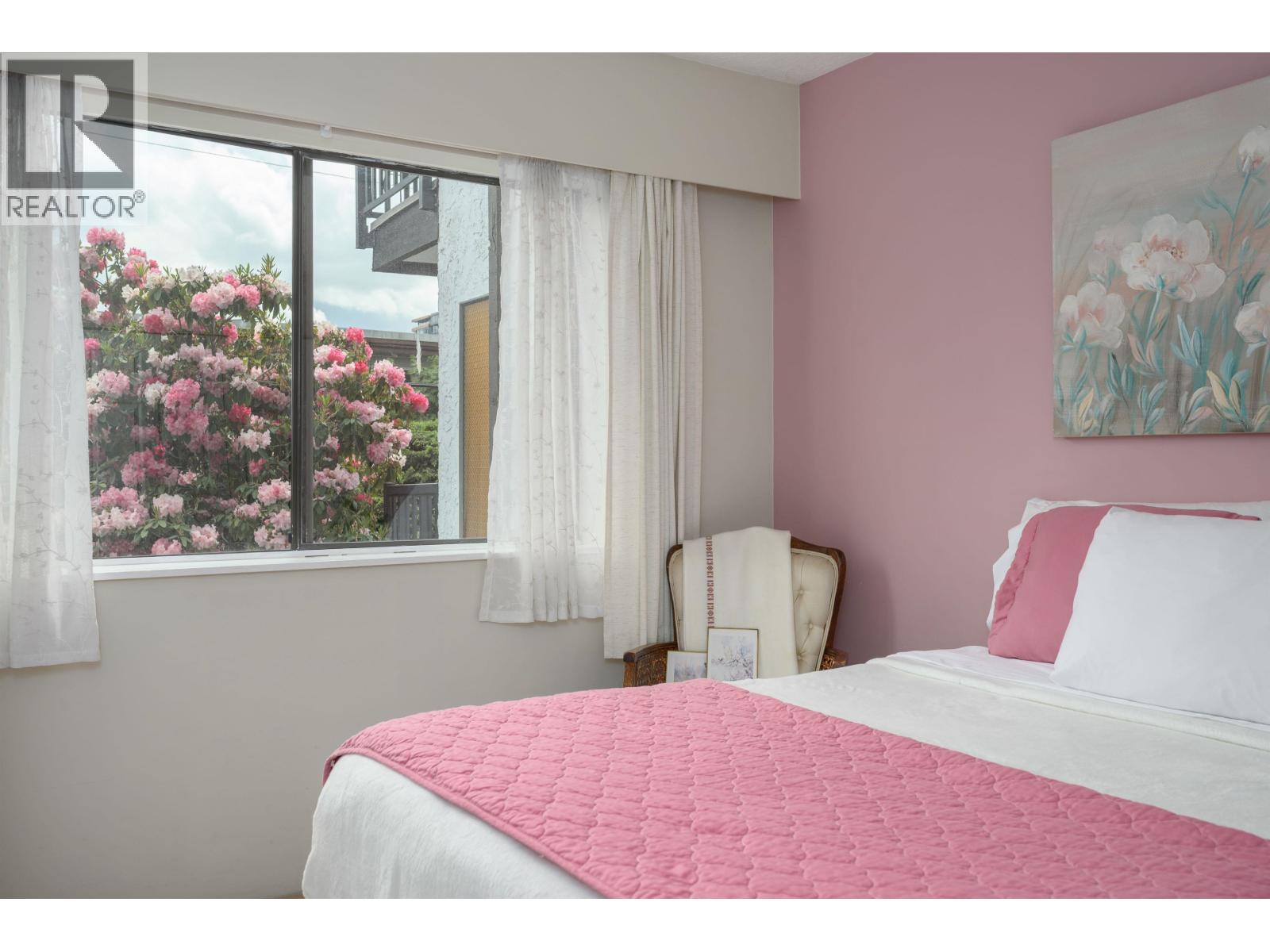 105 123 E 19TH STREET, North Vancouver