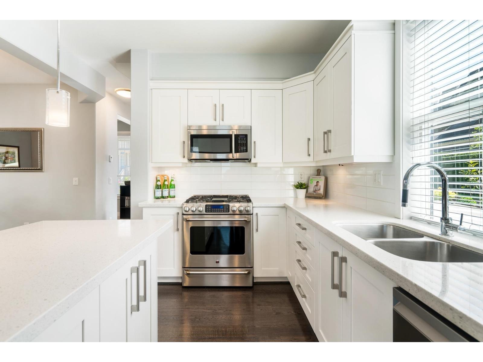 2853 160A Street - main photo