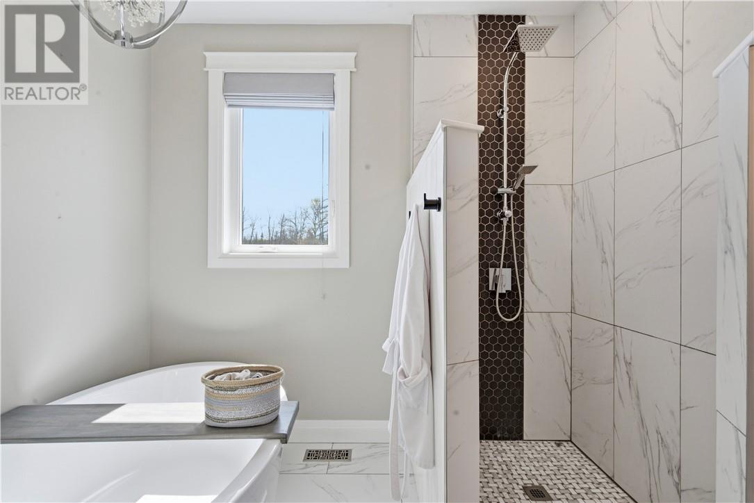 528 St Agnes Street, Azilda, Ontario, P0M1B0 — Photo 22