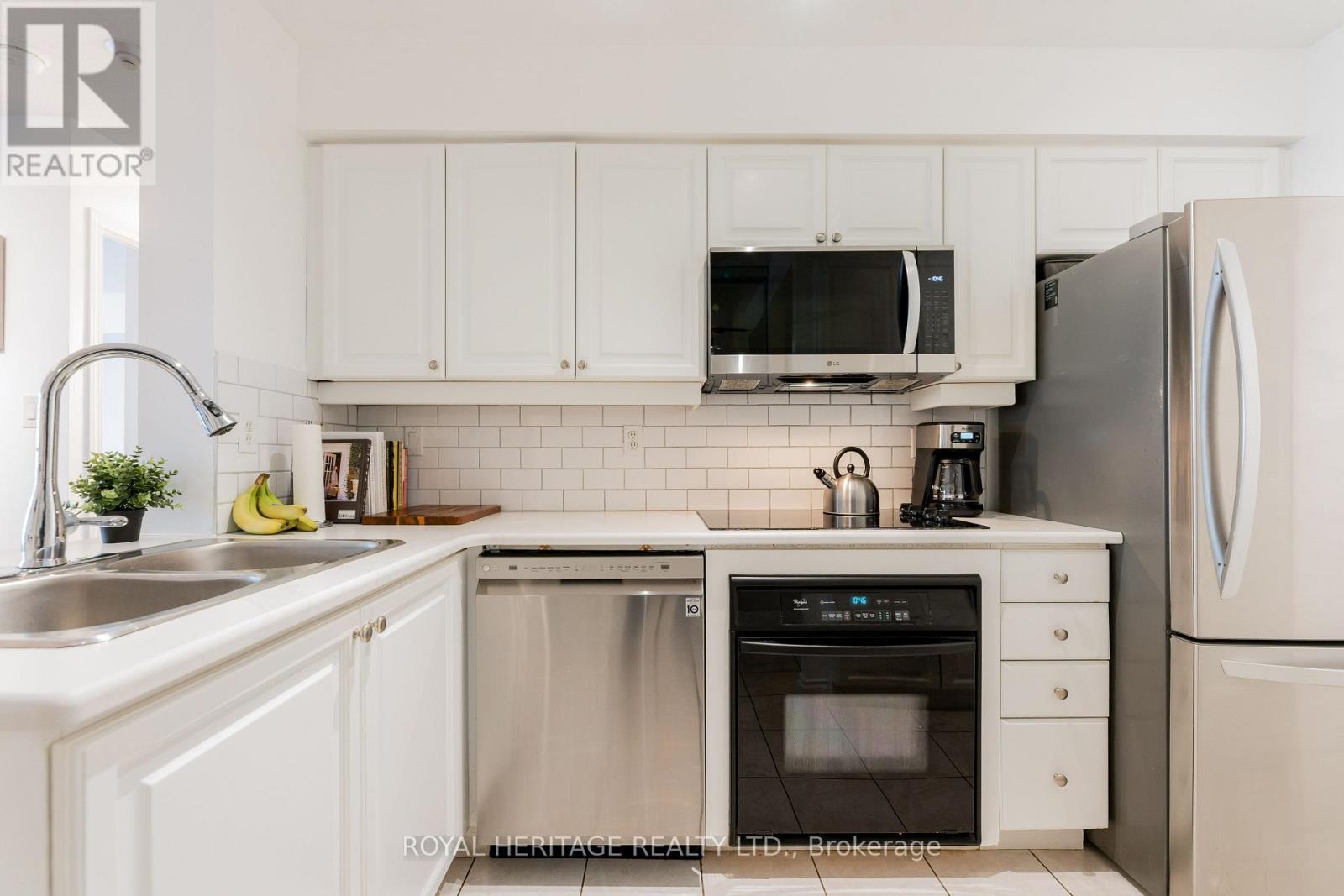 #211 188 REDPATH AVENUE - 5