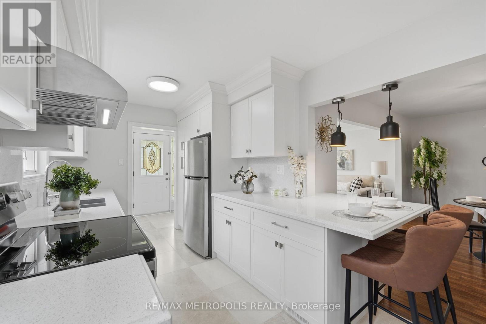 23 LOCHLEVEN DRIVE - 13