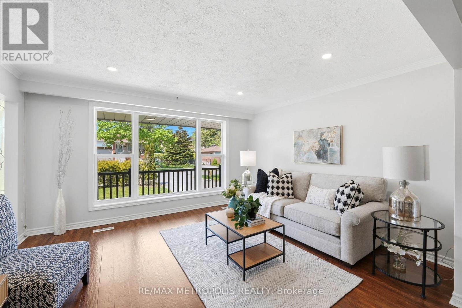 23 LOCHLEVEN DRIVE - 6