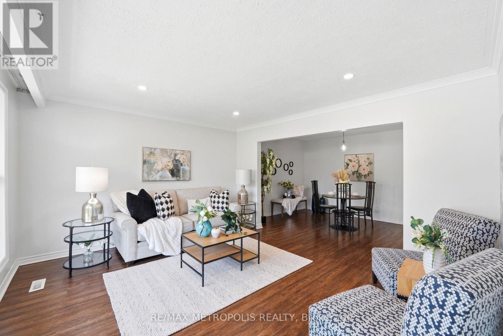 23 LOCHLEVEN DRIVE - 8