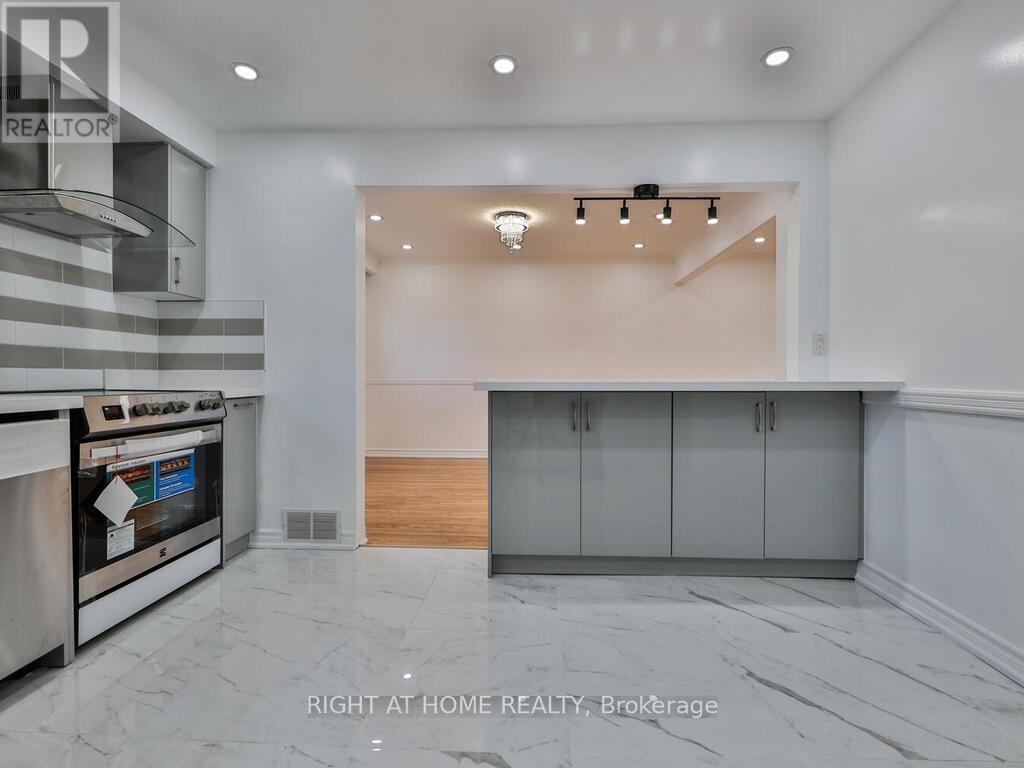 9 ALLISTER AVENUE - 14