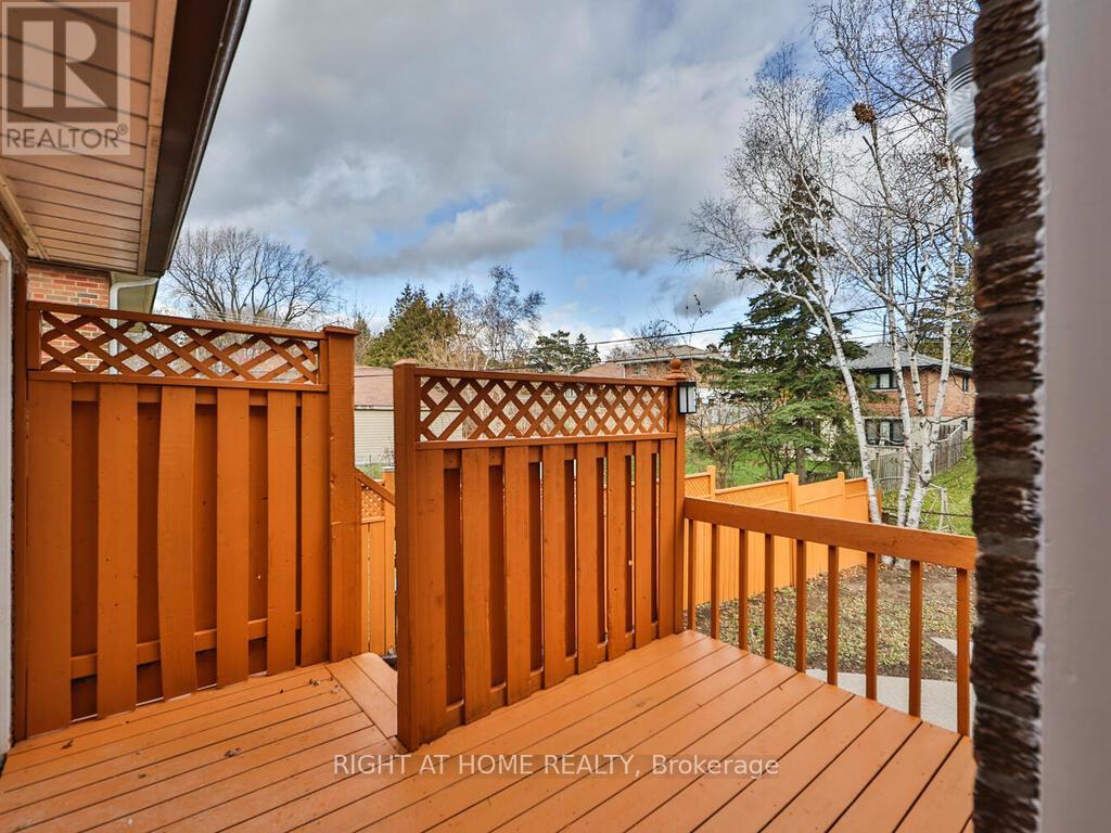 9 ALLISTER AVENUE - 45