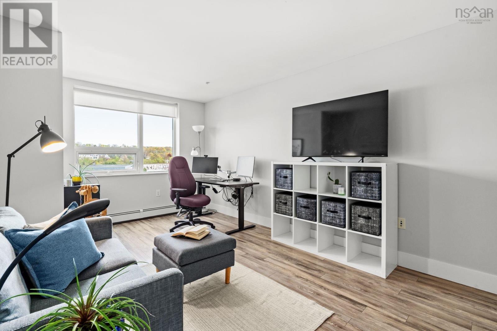 Property 33 of 49 of 402 15 Kings Wharf Place