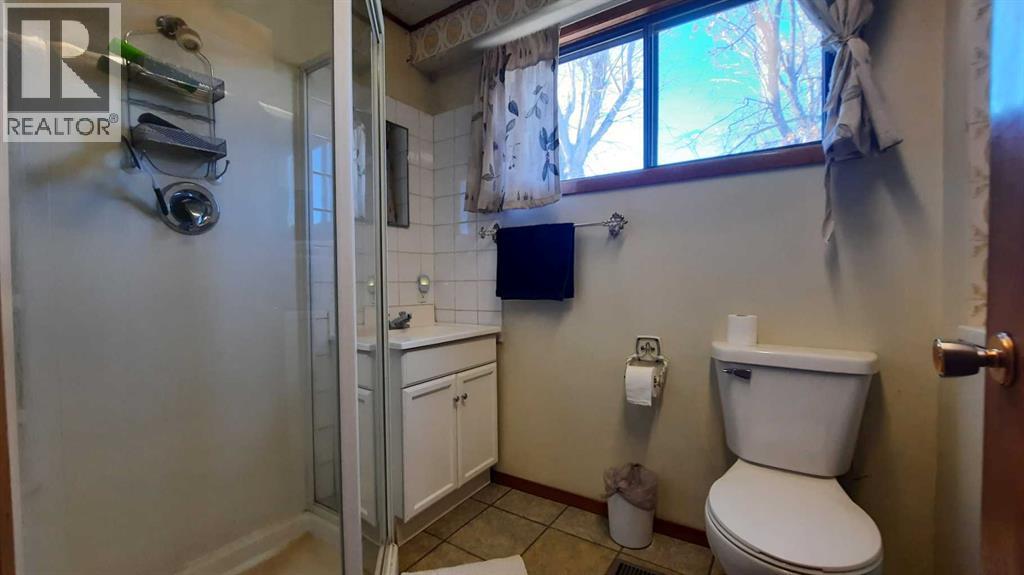 1111 2 Avenue W - 8