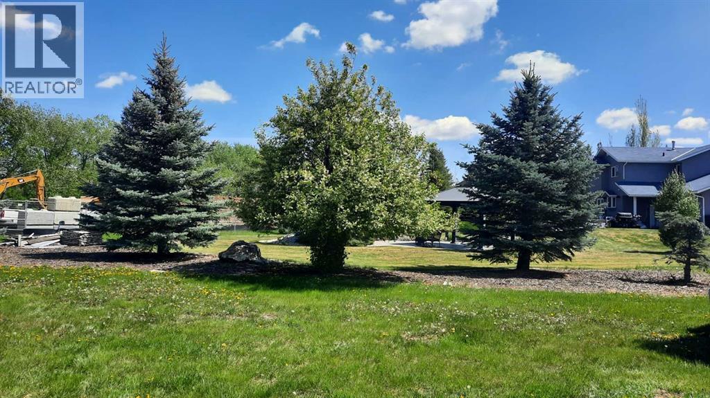 242 McNab Close - 5