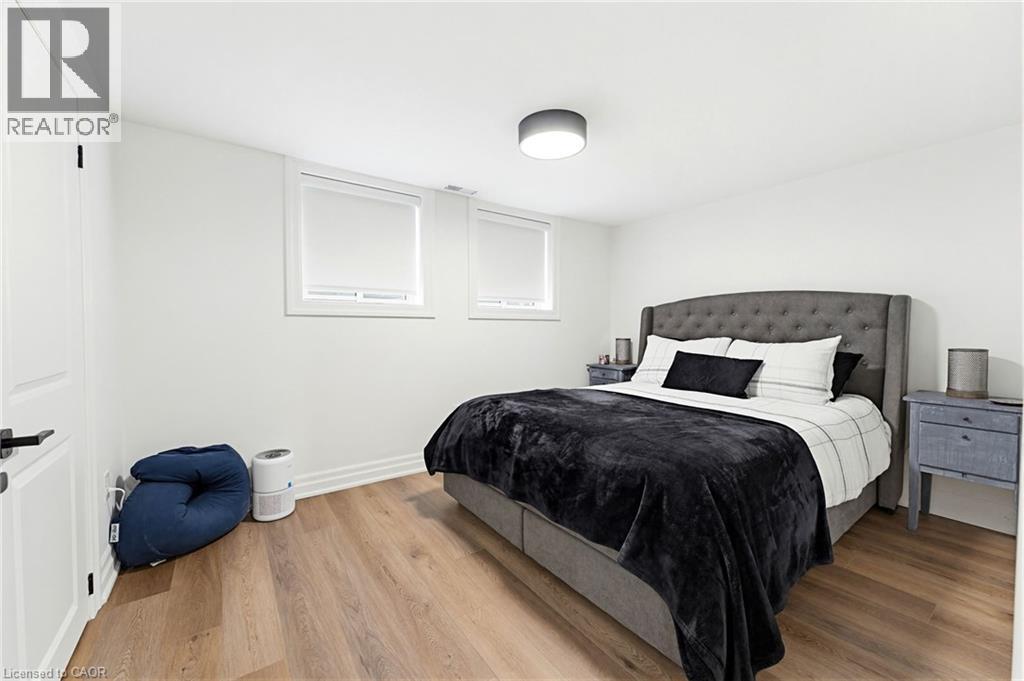 586 WOODLAND Avenue, Burlington, Ontario, L7R2S5 — Photo 38