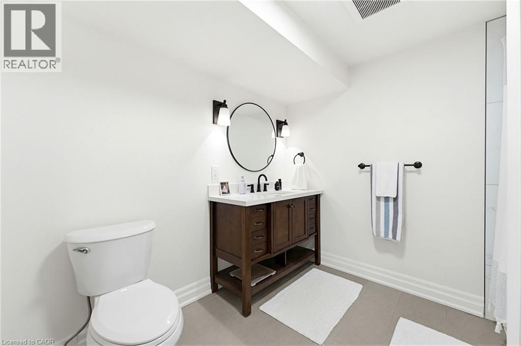 586 WOODLAND Avenue, Burlington, Ontario, L7R2S5 — Photo 24