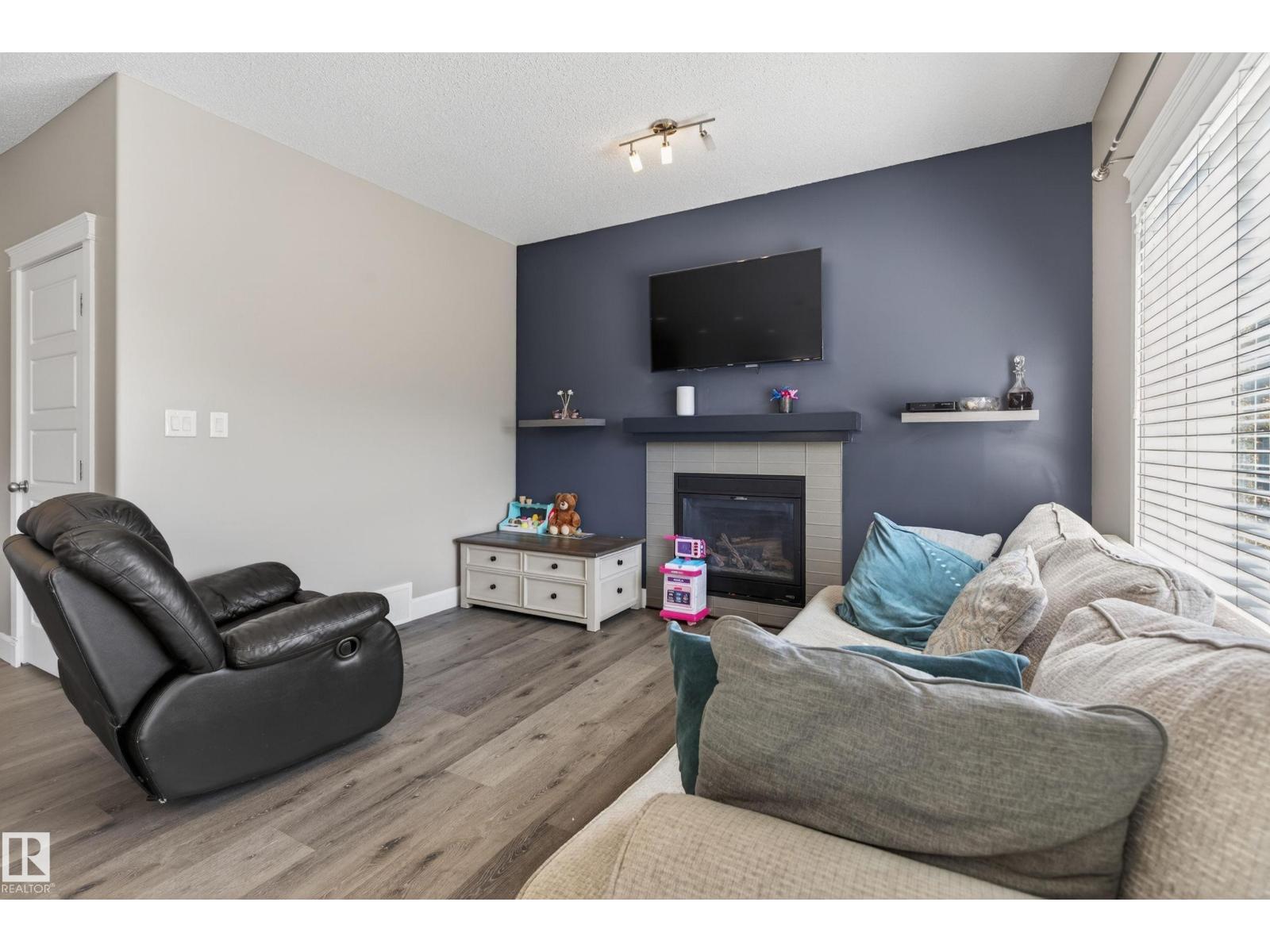 3356 HILTON CR NW - 19
