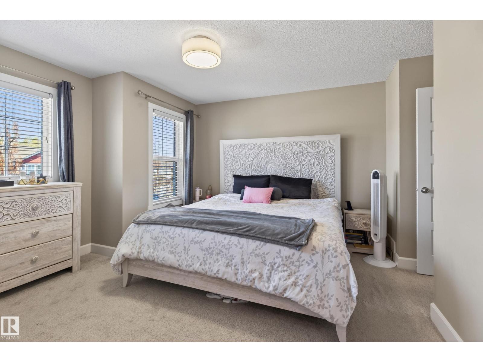 3356 HILTON CR NW - 22