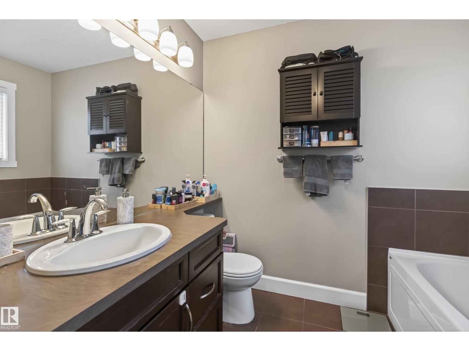 3356 HILTON CR NW - 26