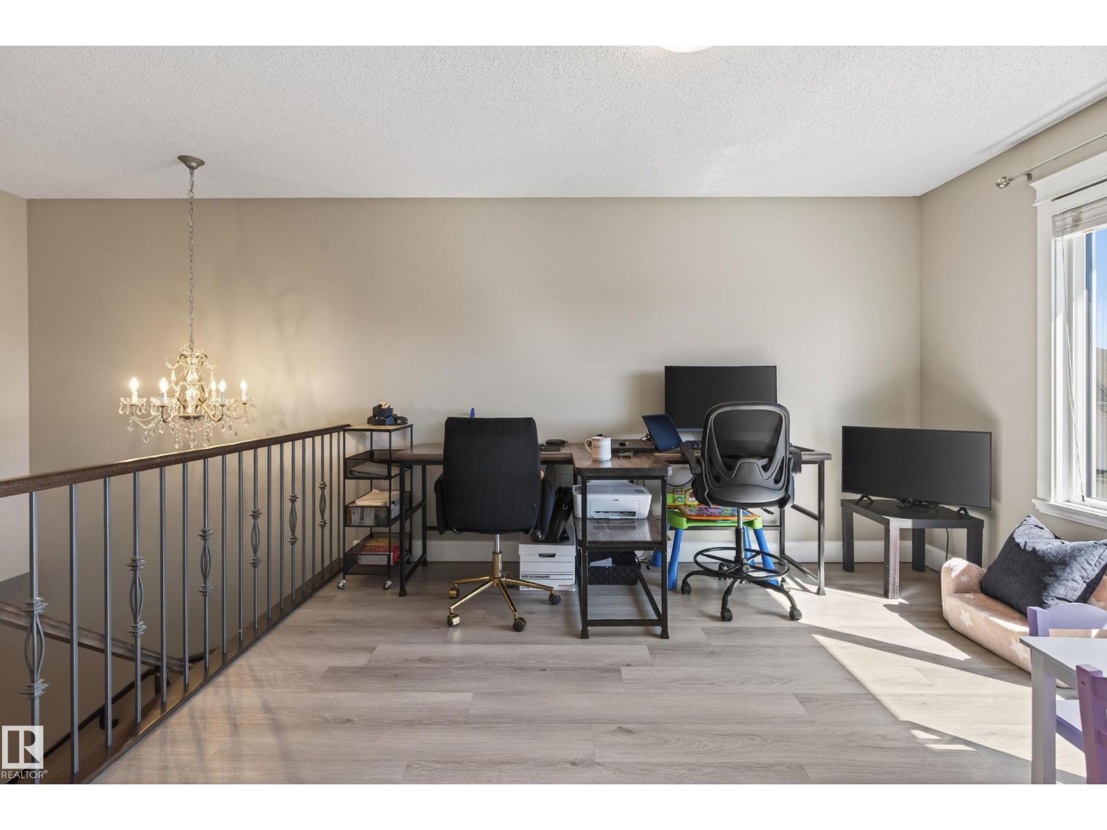 3356 HILTON CR NW - 34