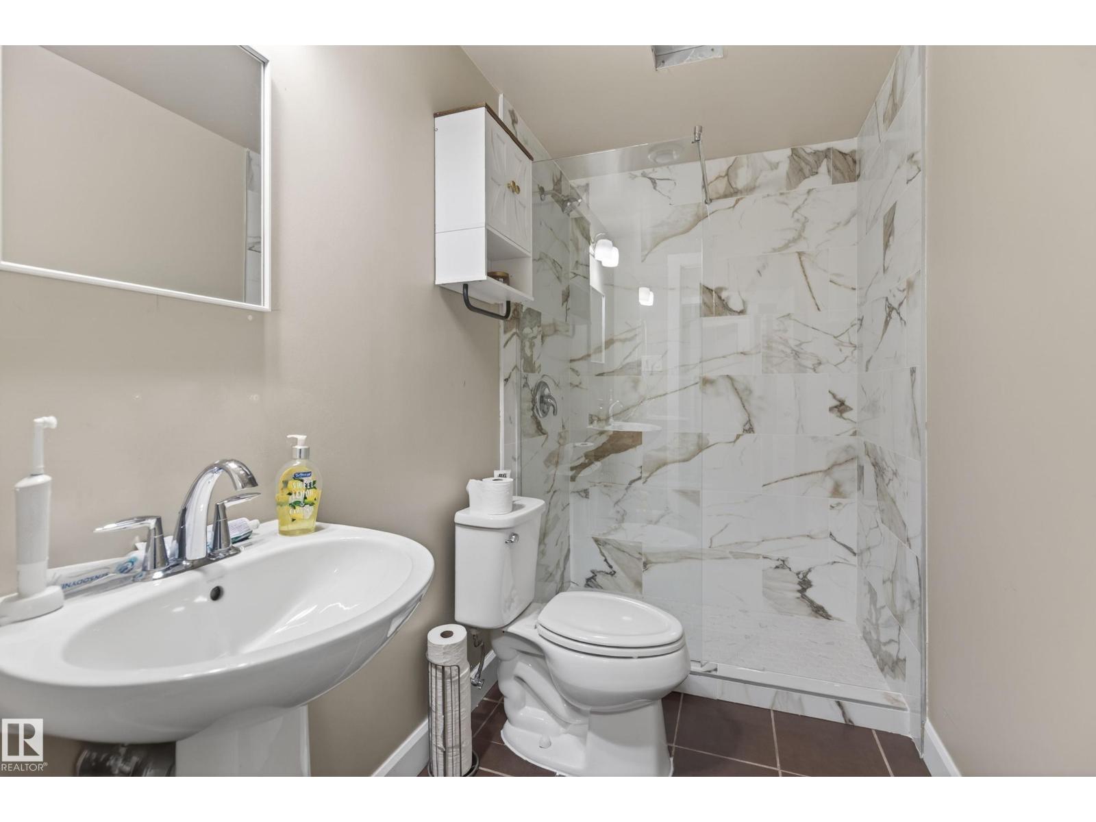 3356 HILTON CR NW - 37