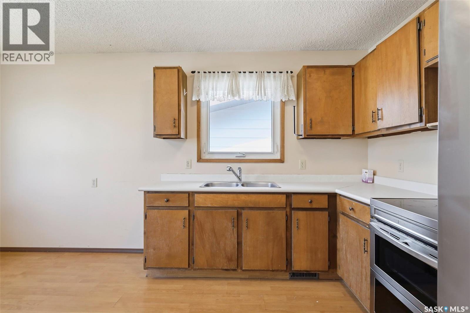 #1605-1607 Laura AVENUE - 25