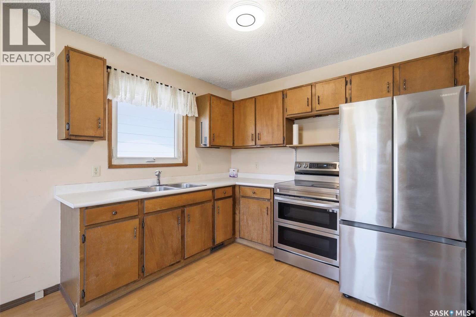 #1605-1607 Laura AVENUE - 26