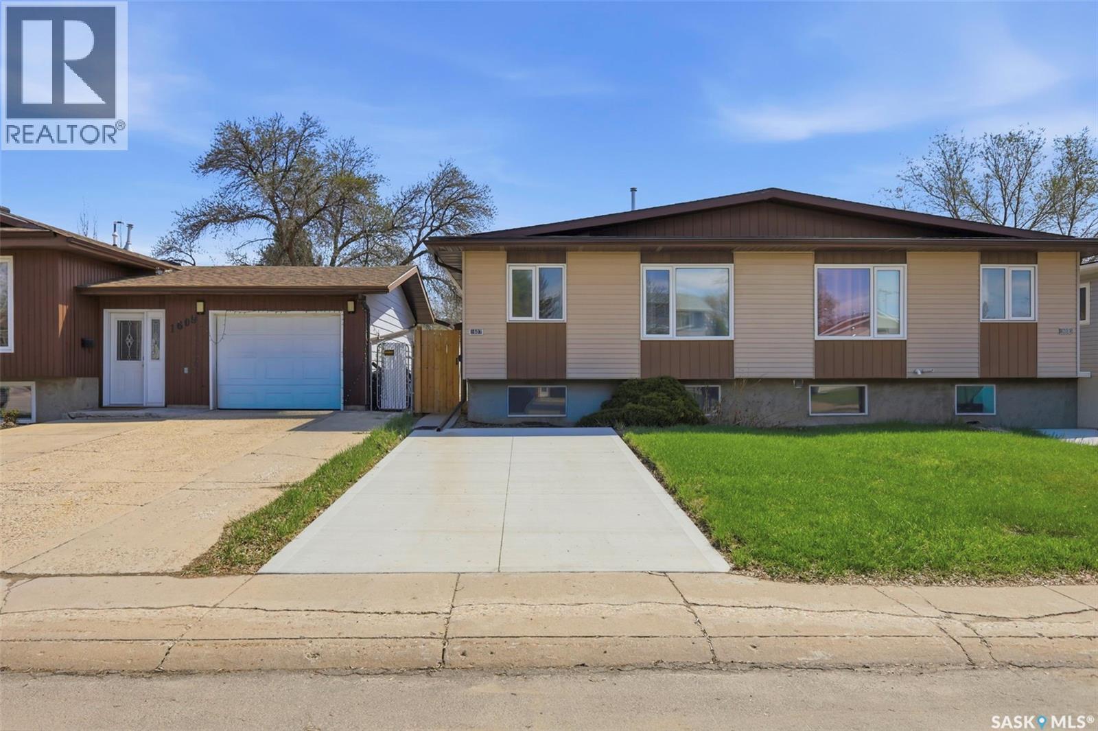 #1605-1607 Laura AVENUE - Image 3