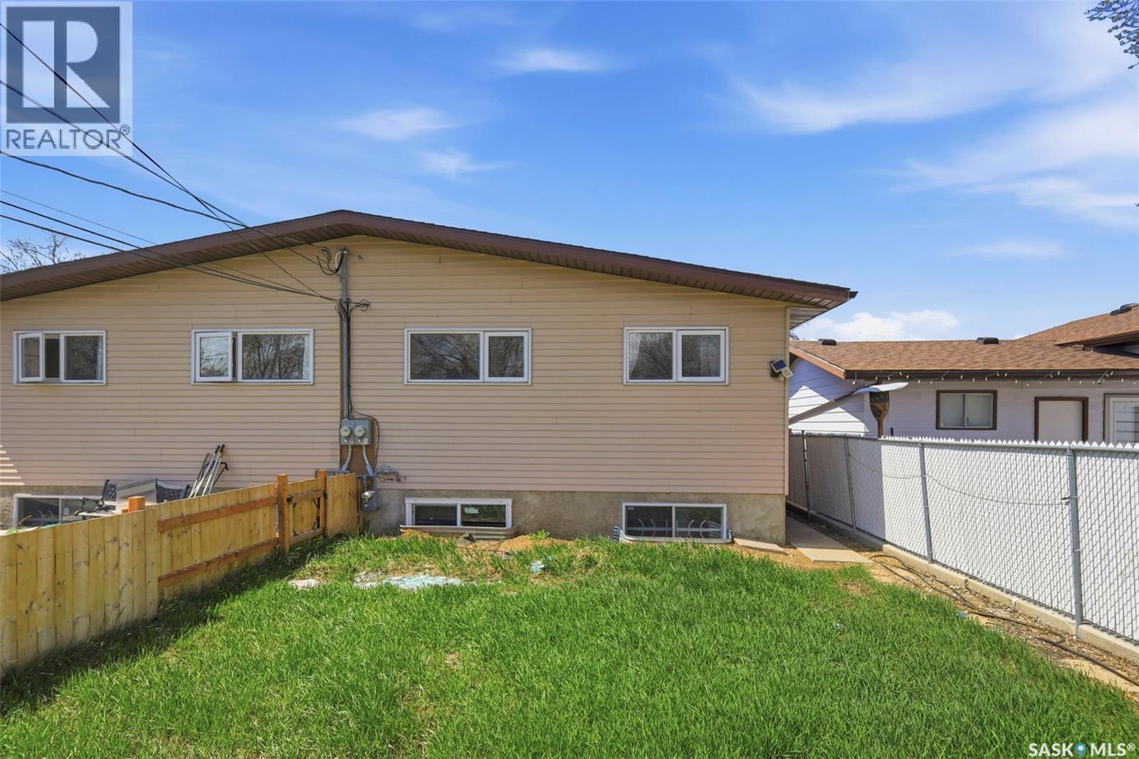 #1605-1607 Laura AVENUE - 42