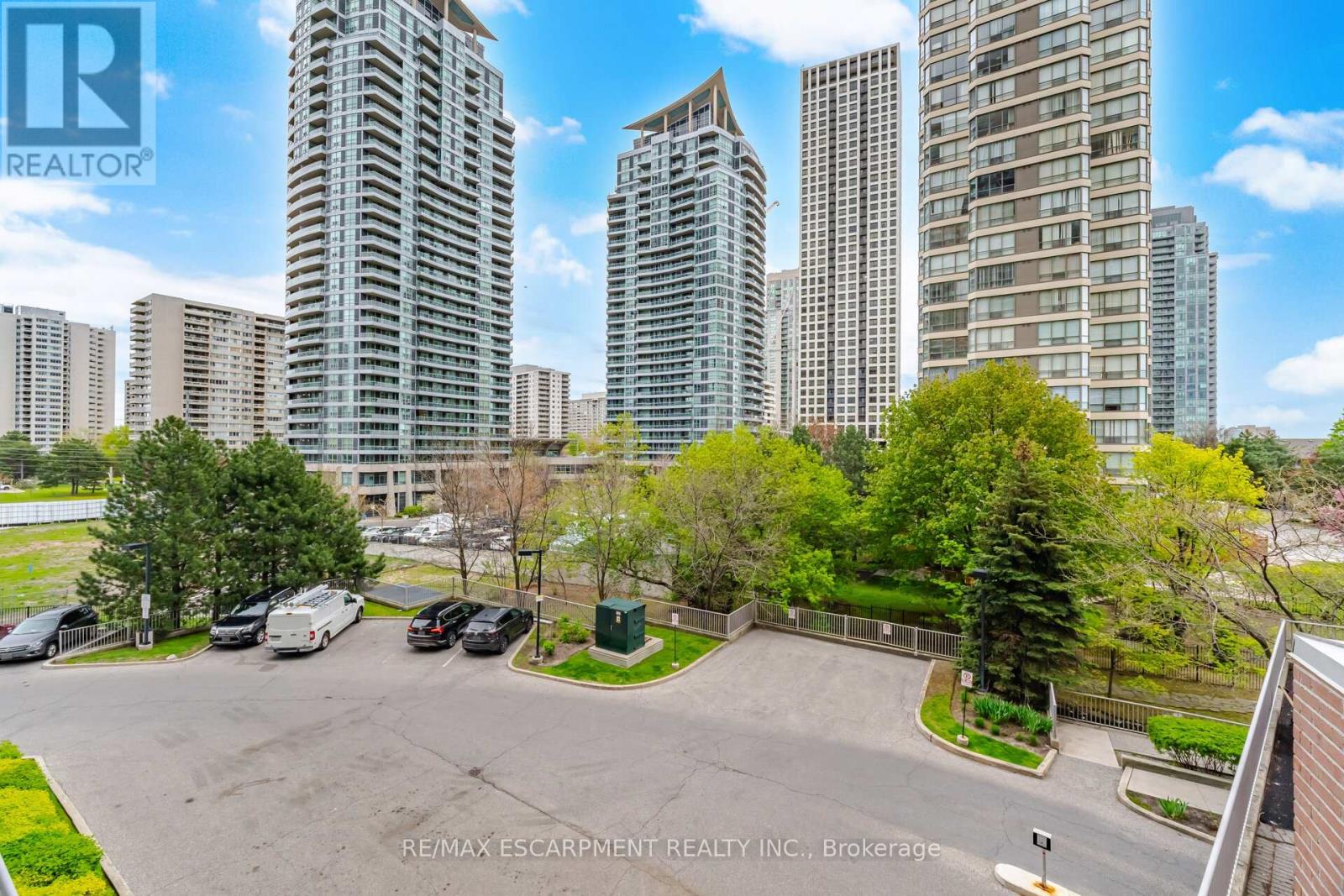 #307 156 ENFIELD PLACE - 30