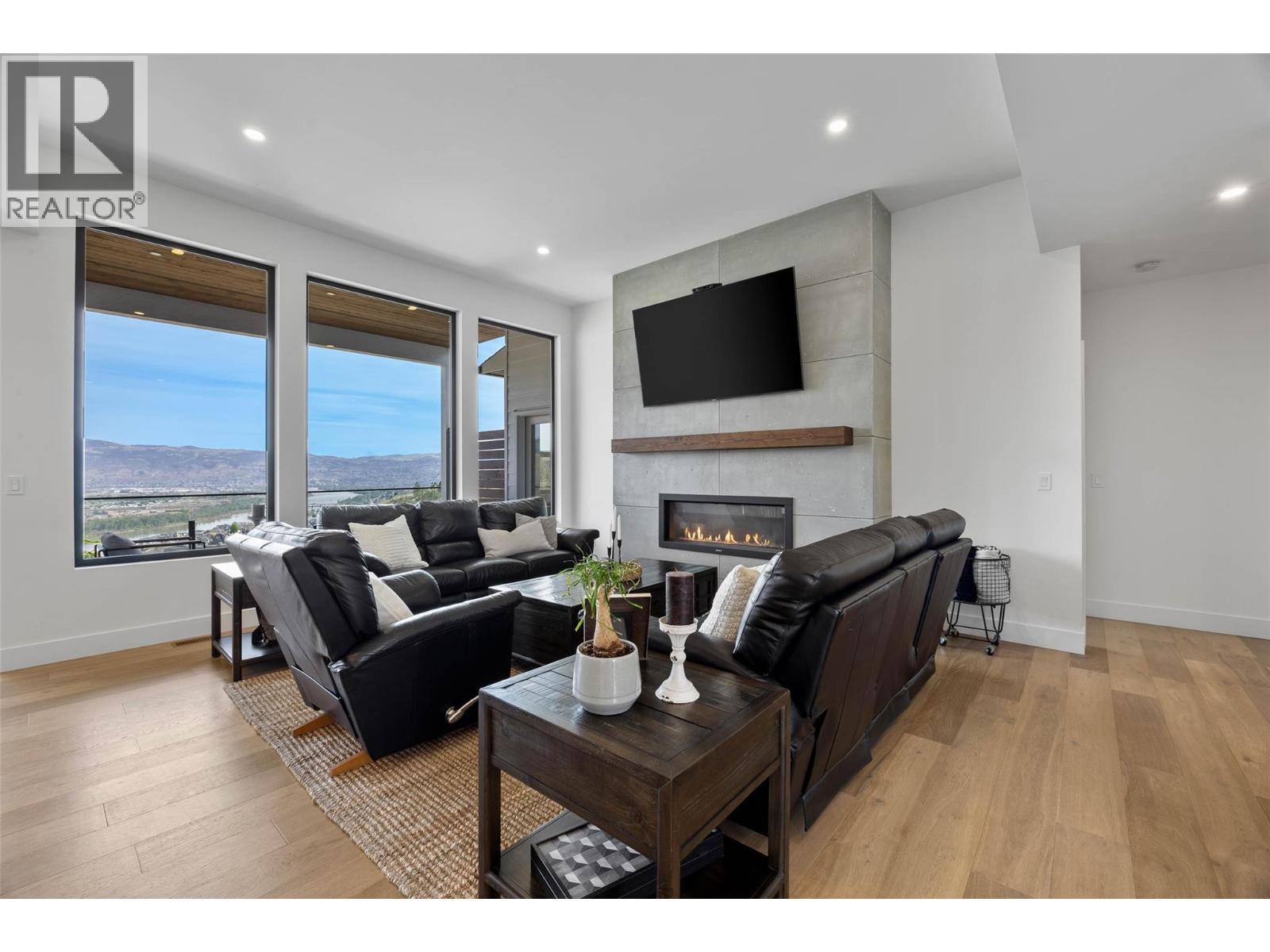 2300 Saddleback Drive - 18