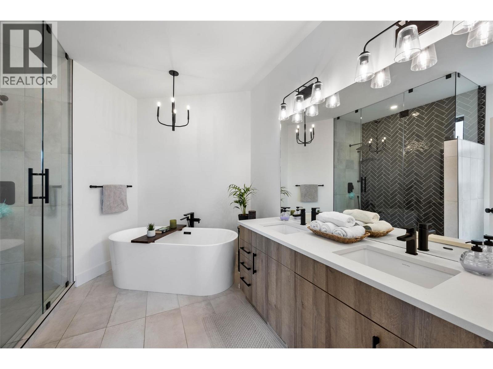 2300 Saddleback Drive - 22
