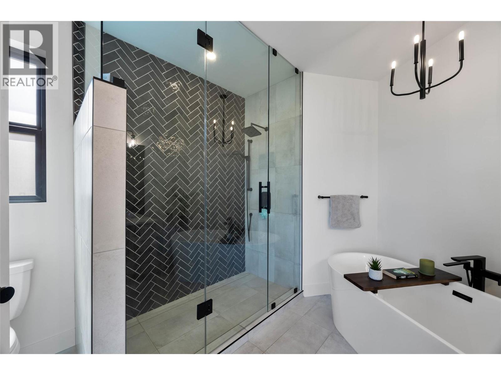 2300 Saddleback Drive - 24