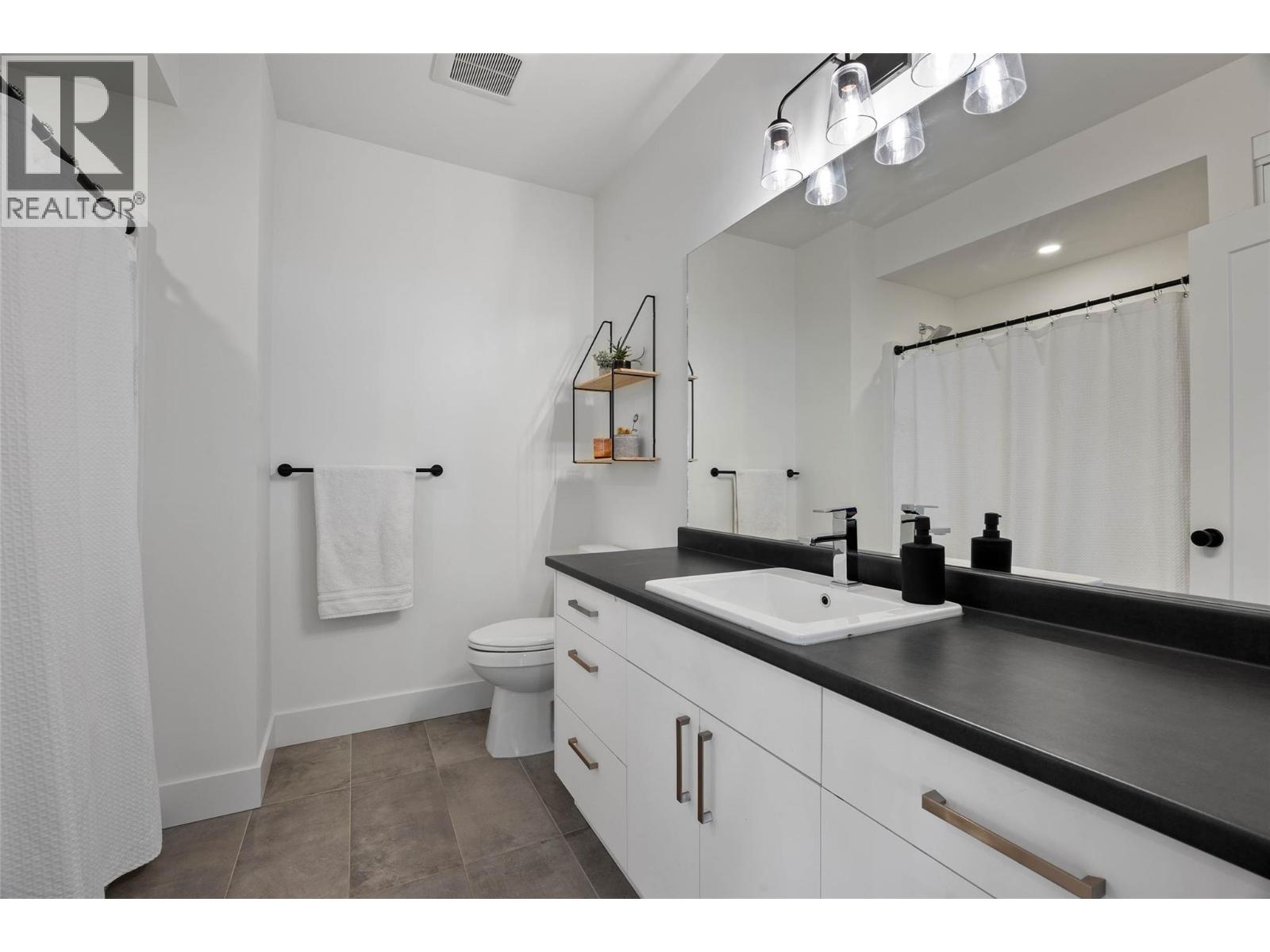 2300 Saddleback Drive - 38