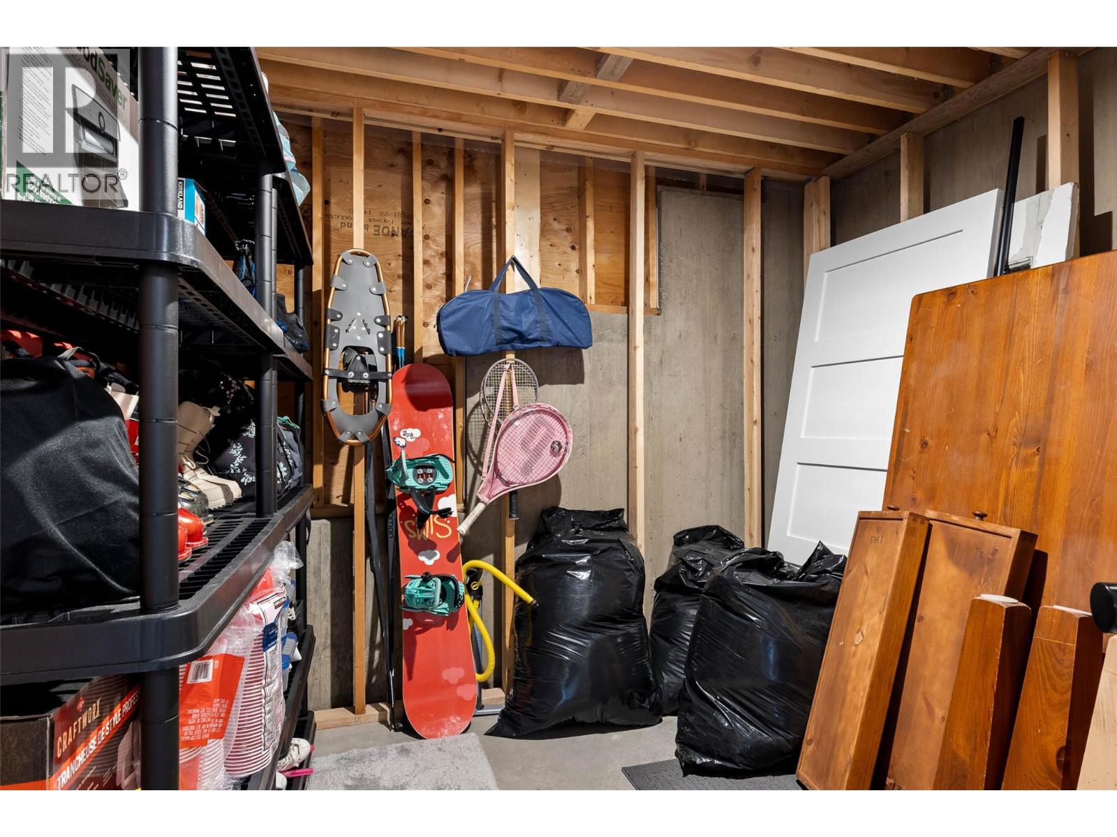 2300 Saddleback Drive - 39