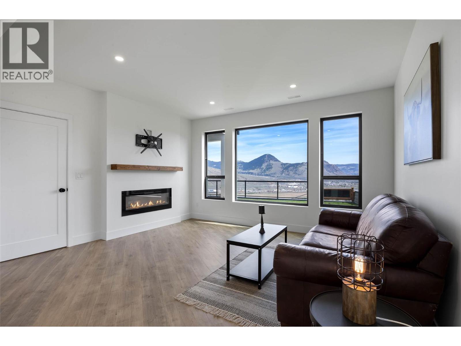 2300 Saddleback Drive - 41